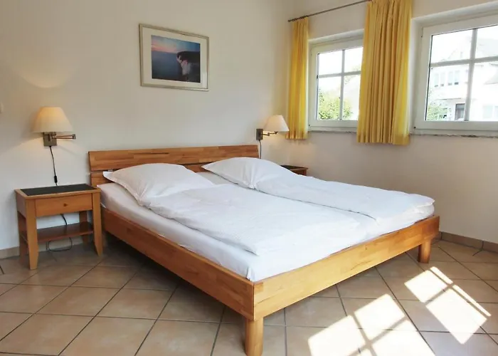 Dünenhaus Apartment Goehren (Ruegen)